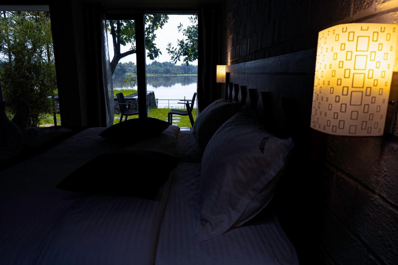 S River Resorts Kochi Exterior photo