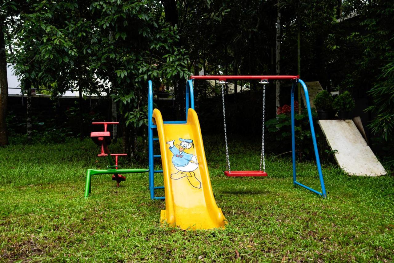 S River Resorts Kochi Exterior photo